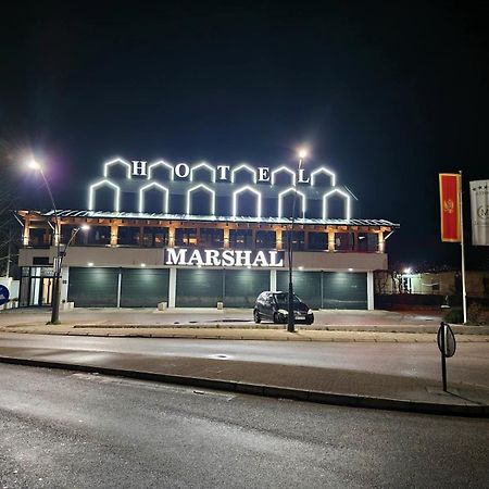 Hotel Marshal Nikšić Buitenkant foto